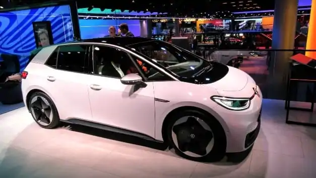 volkswagen-id-3-euro-spec--2019-frankfurt-auto-show_100715117 (1)