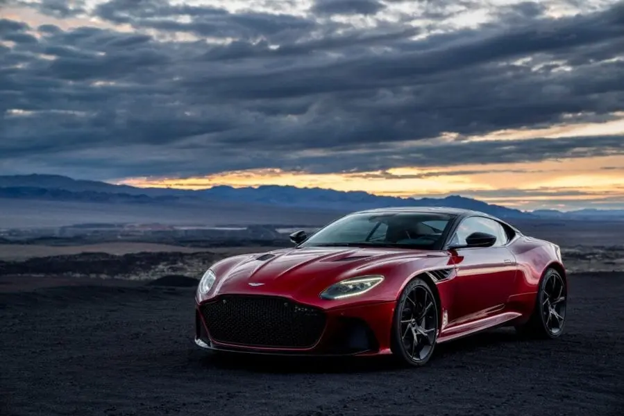 Aston_Martin_DBS_Superleggera_2018_2