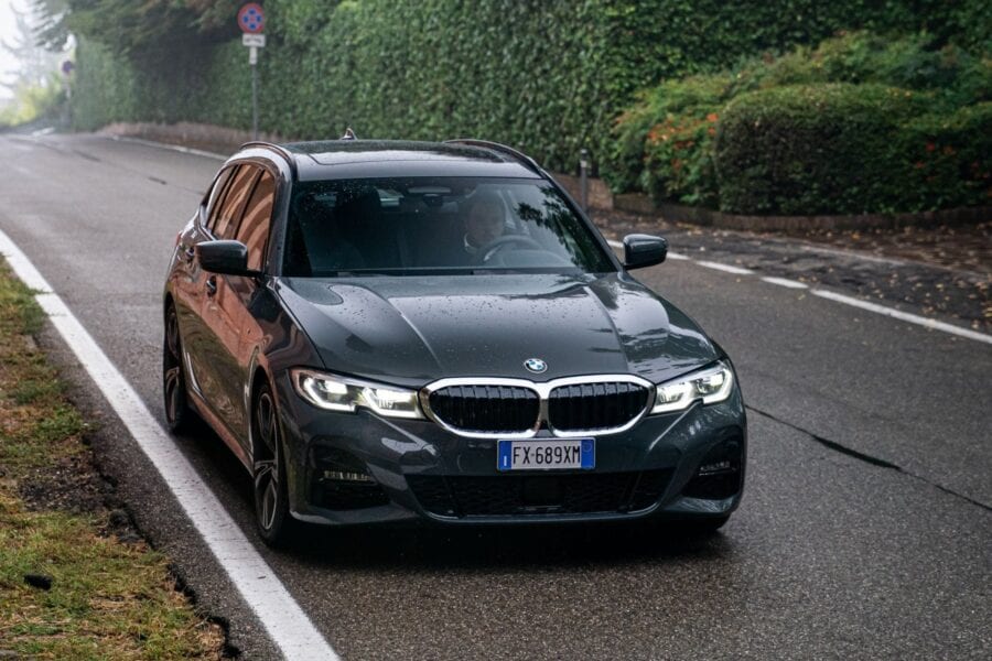 BMW_3_Series_Touring_(G21)_2019_2