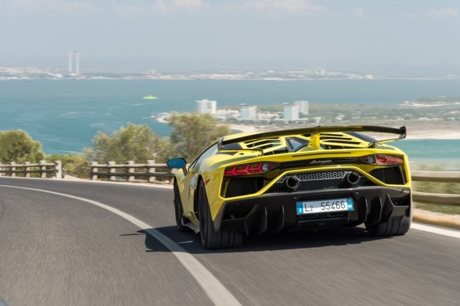 Lamborghini_Aventador_LP770