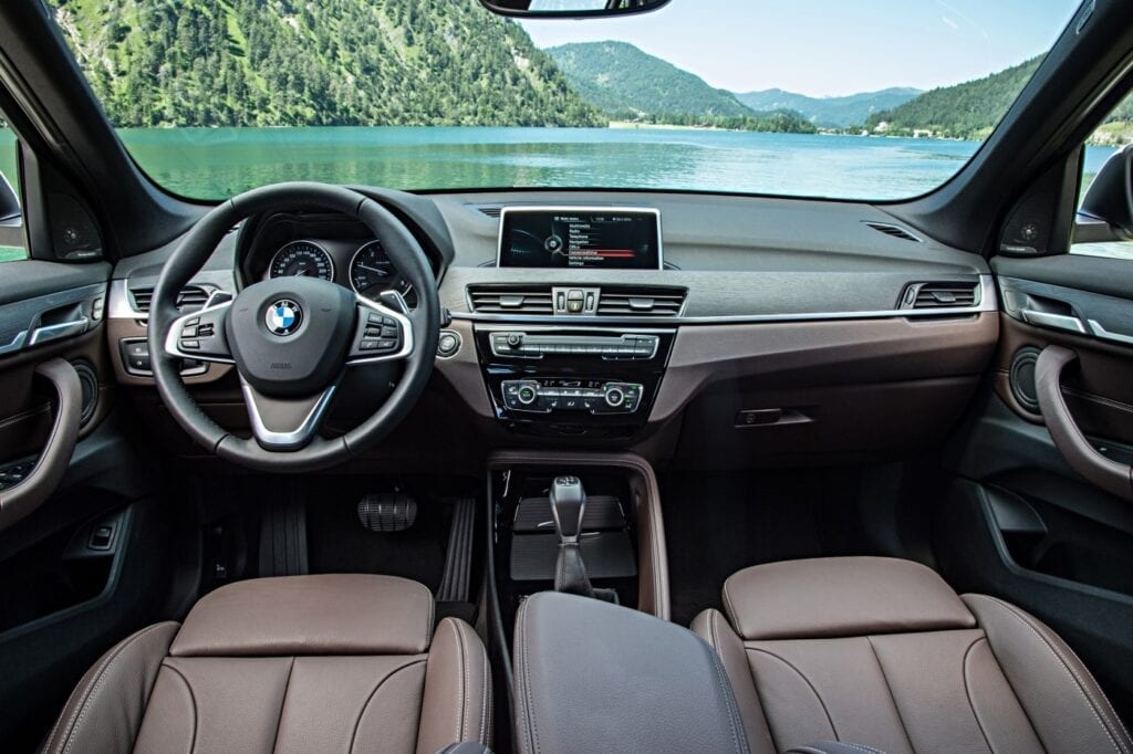 BMW X1 (F48) 2015 4