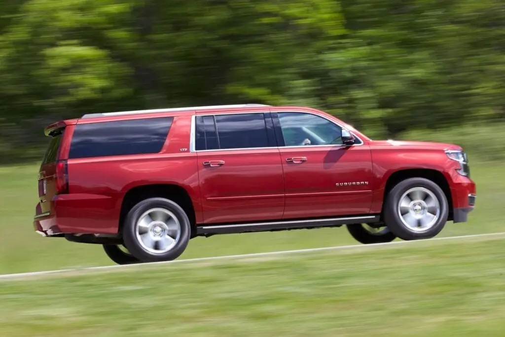 Chevrolet Suburban 2013 3