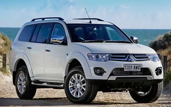 Mitsubishi Pajero Sport 2015