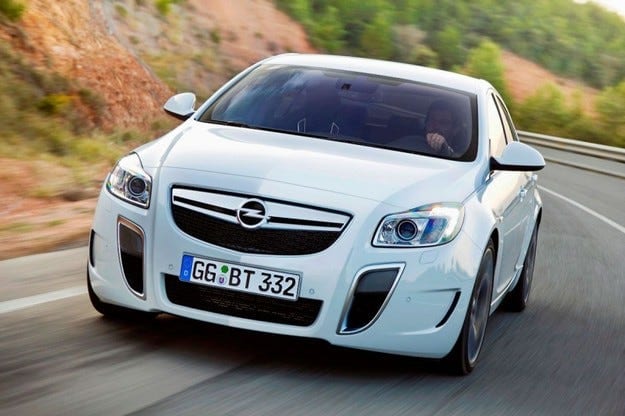 Opel Insignia: DEемпион DEKRA 2011
