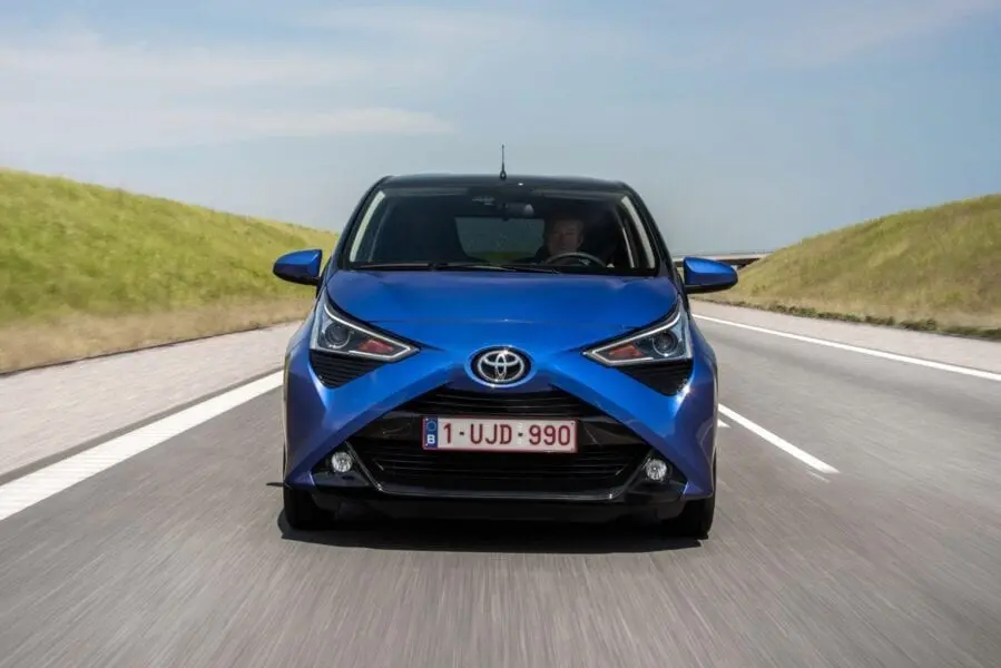 Toyota Aygo 5 ajtós 1.0 VVT-i (72 LE) x-shift