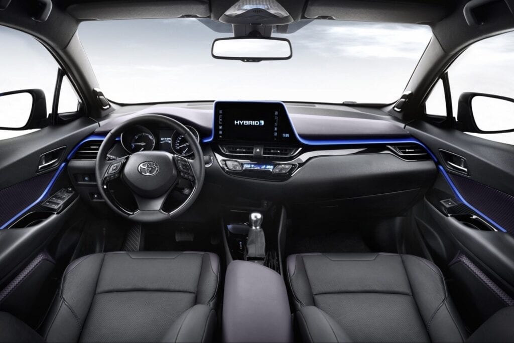 Toyota C-HR Hybrid 2016 4
