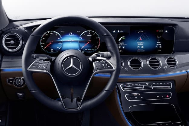 Ультрасовременный руль для нового Mercedes-Benz E-Class