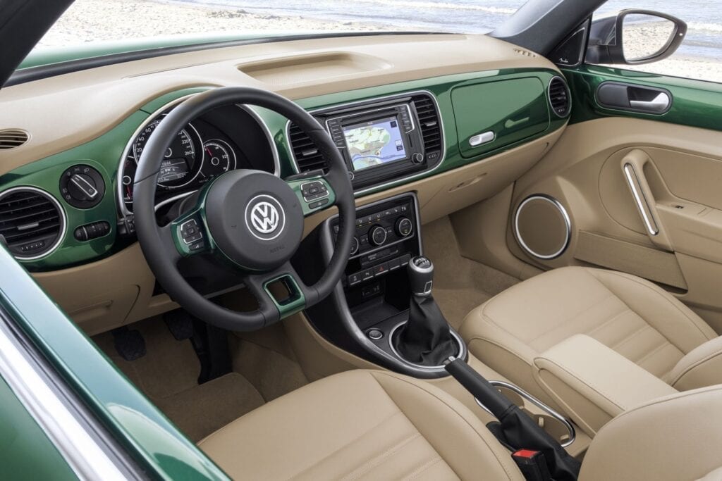 Volkswagen Beetle Cabriolet 2016 4