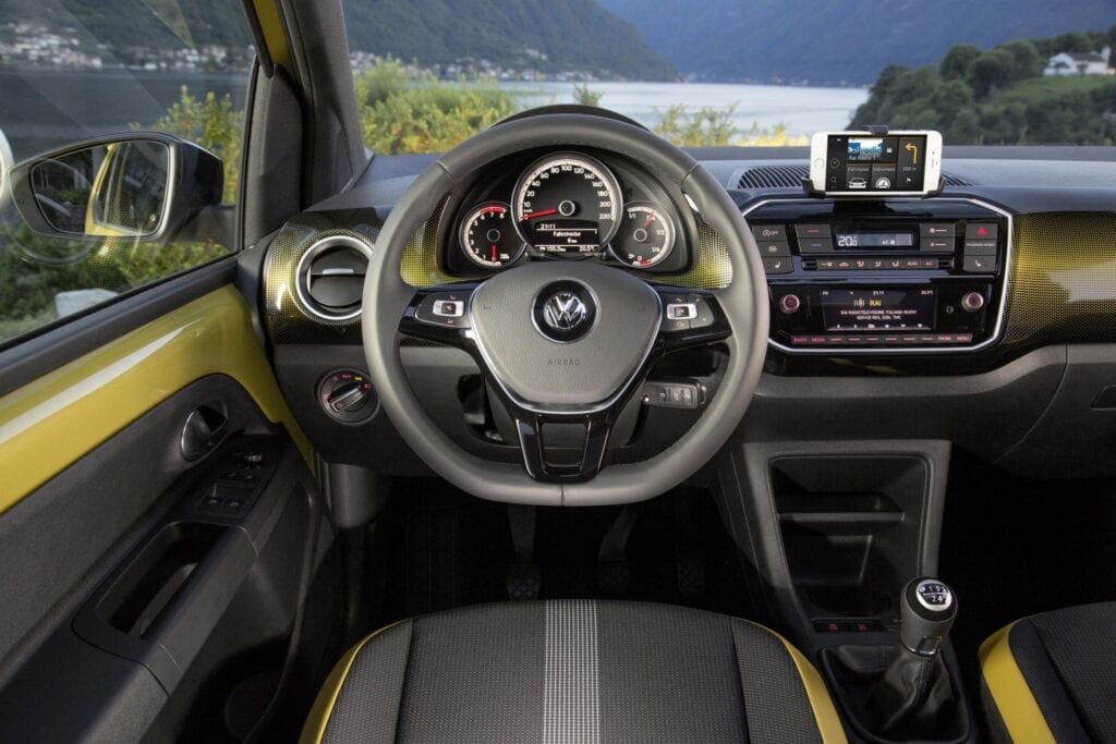 Volkswagen up! 3-х дверный 2016 5