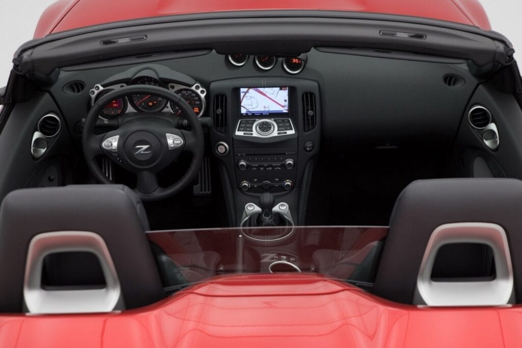 Nissan 370Z Roadster 2012