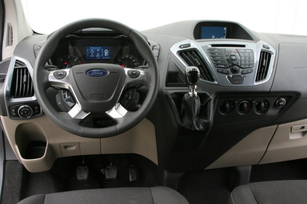 Ford Tourneo Custom 2012