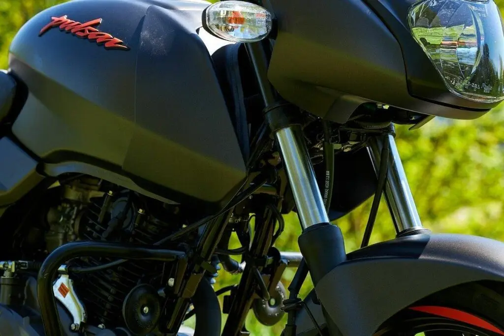 Bajaj Pulsar 1806