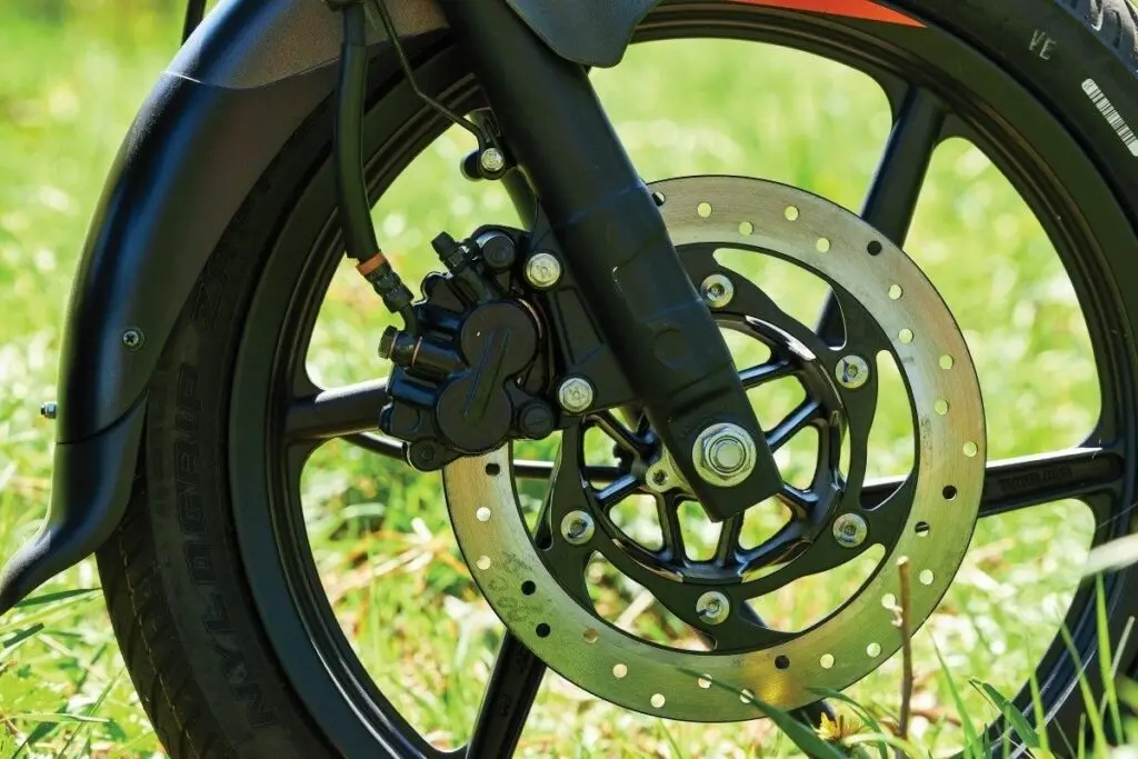 Bajaj Pulsar 1808