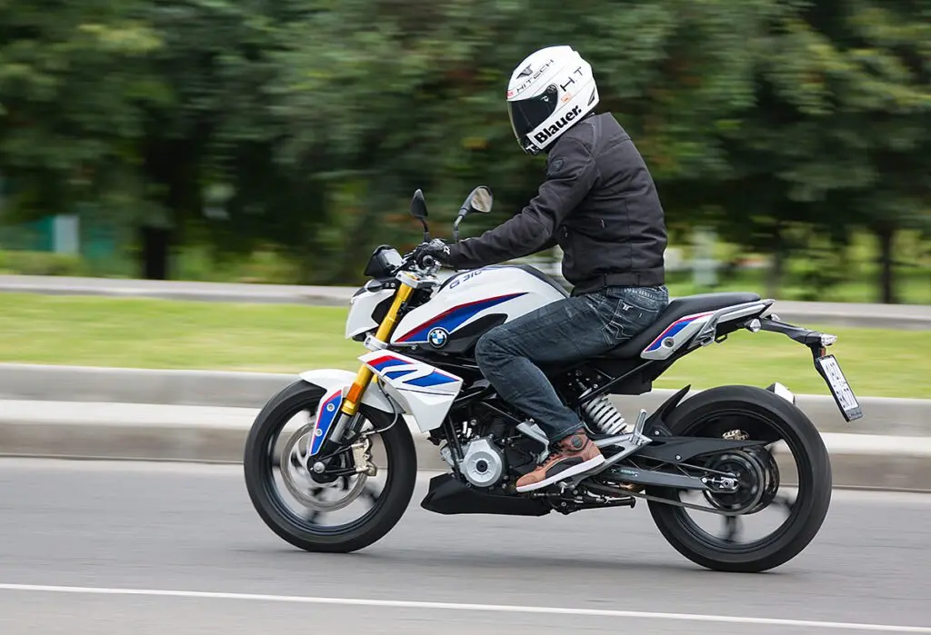 BMW G 310 R8