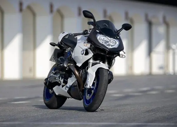 BMW HP2 Sport3
