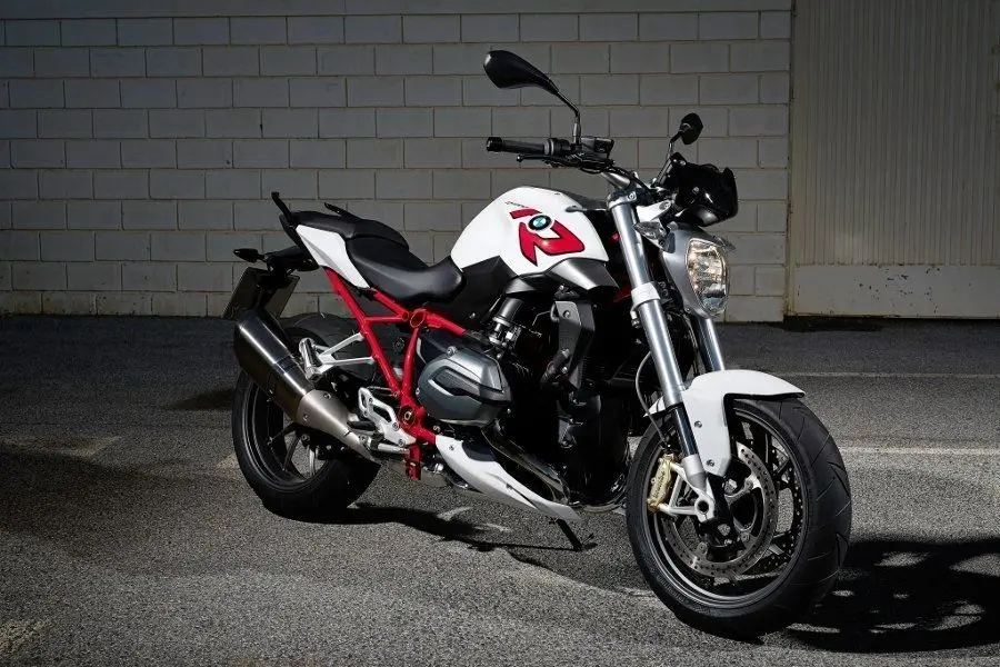 BMW R 1200 R6