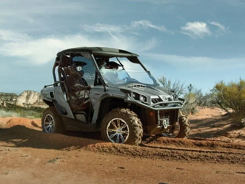 Can-Am Commander Limited1