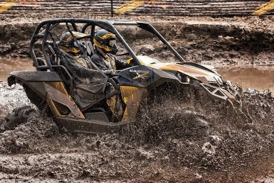 Can-Am Maverick X mr1