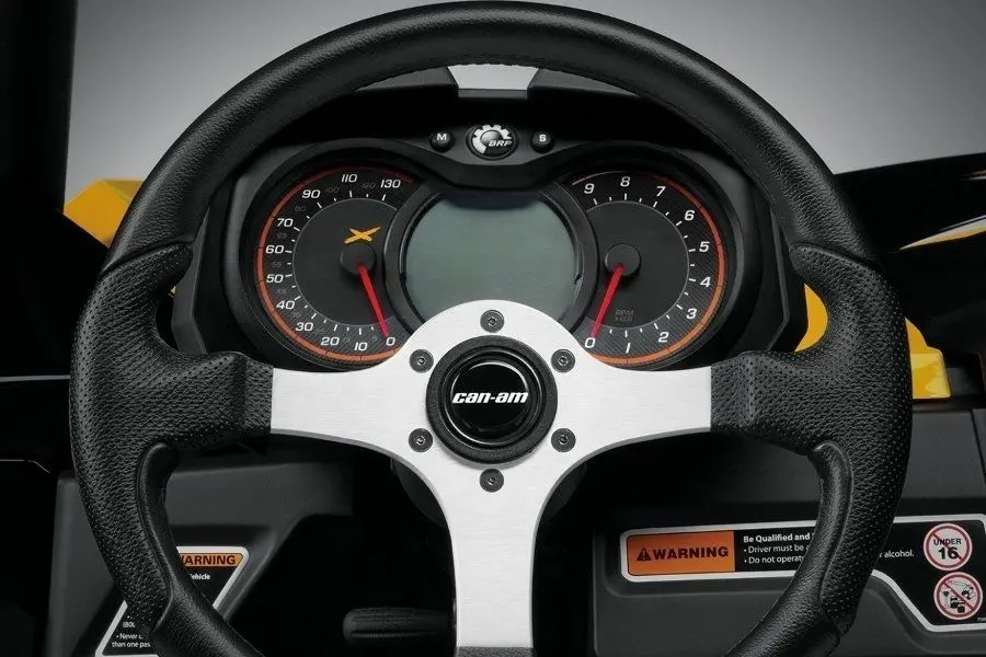 Can-Am Maverick X mr8