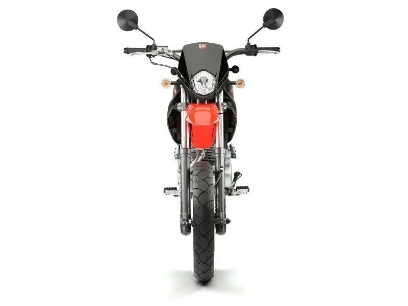 Это изображение имеет пустой атрибут alt; его имя файла - derbi-senda-baja-125-sm5.jpg