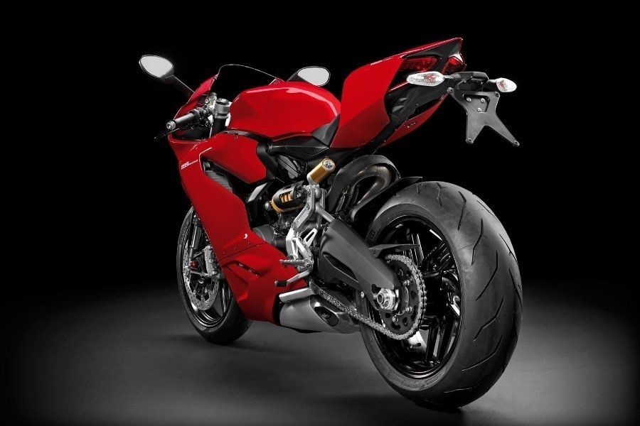 Это изображение имеет пустой атрибут alt; его имя файла - ducati-superbike-899-panigale-superbike-899-panigale11.jpg