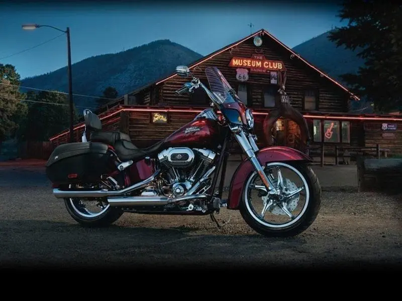 Это изображение имеет пустой атрибут alt; его имя файла - harley-davidson-cvo-softail-convertible-flstse.jpg