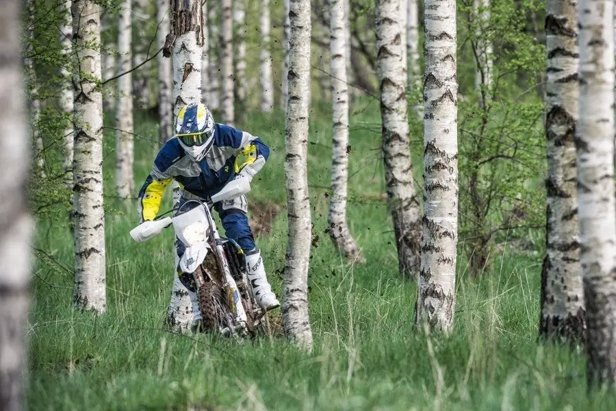 Это изображение имеет пустой атрибут alt; его имя файла - husqvarna-fe-4502.jpg