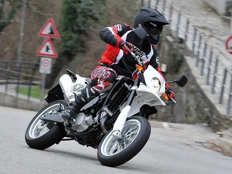 Это изображение имеет пустой атрибут alt; его имя файла - husqvarna-smr-6303.jpg