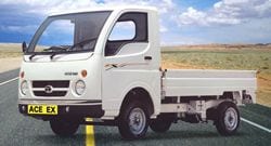 Mubu nga kinatibuk-ang paghulagway, paghulagway. Tata Ace EX nga flatbed nga trak