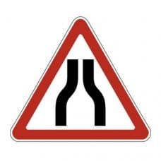 签署 1.20.1。 道路变窄-俄罗斯联邦交通规则的标志