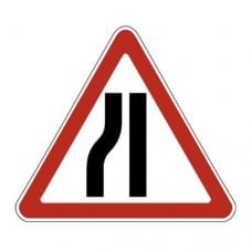 Tegn 1.20.3. Indsnævring af vejen - Tegn på trafikregler i Den Russiske Føderation