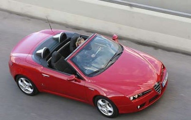 Test drive Alfa Romeo Spider: Forza Italia
