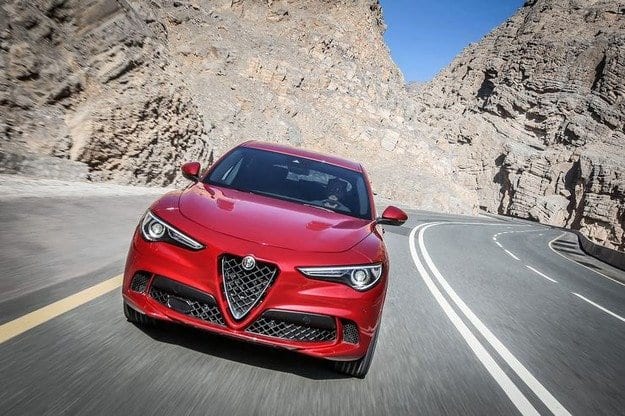 Bandomasis važiavimas „Alfa Romeo Stelvio Quadrifoglio“: sporto vektorius