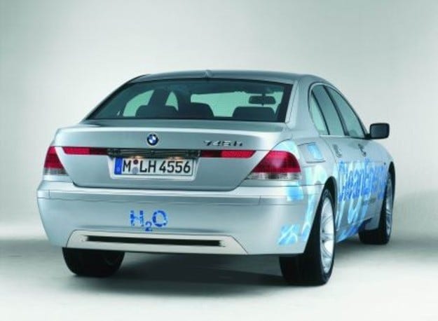 Bandomasis važiavimas BMW ir vandenilis: pirmoji dalis