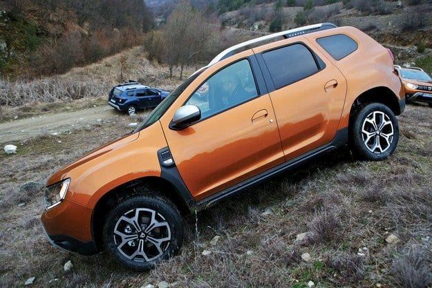 Тест драйв Dacia Duster: Кому-то другому стереть пыль