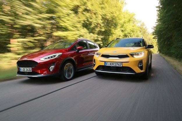 Koeajo Ford Fiesta Active ja Kia Stonic: kolmisylinteriset turboahtimet