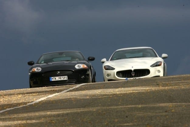 Bandomasis važiavimas Jaguar XKR-S ir Maserati Gran Turismo S: nieko žmonėms