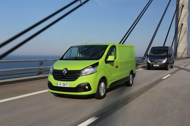 Test drive Light Trucks Renault: Percorsu di u capu