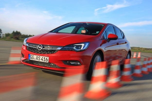 Opel Astra: khanya