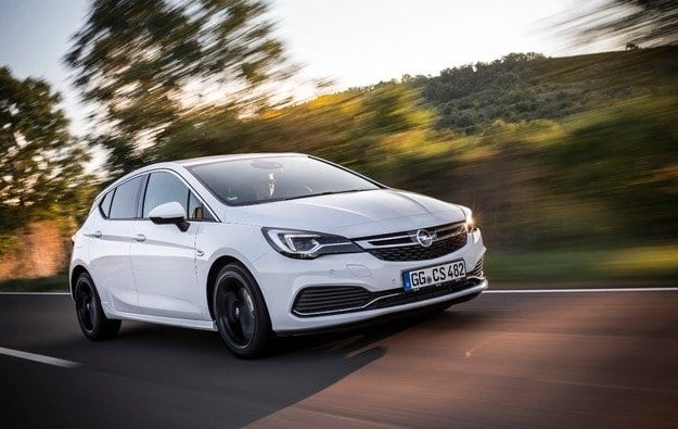 Bandomasis važiavimas Opel su platesniu prisitaikančiu pastovaus greičio palaikymo diapazonu