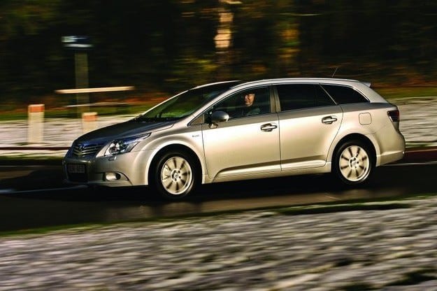 Test Drive Toyota Avensis Japanese Restraint Avtotachki