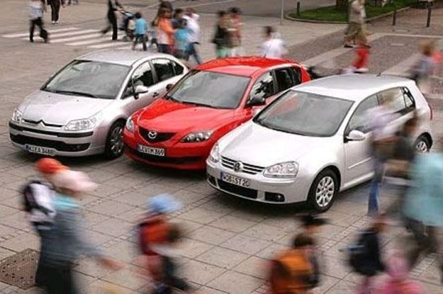 Testfahrt VW Golf vs Mazda 3 vs Citroen C4: Konkurrenz tëscht Basismodeller an der Kompaktklass