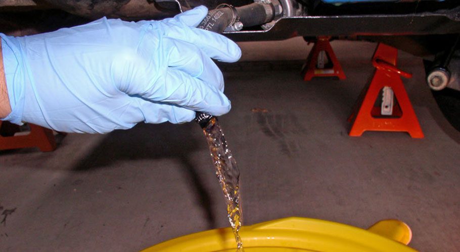 Как удалить воду из бензобака автомобиля легко и просто