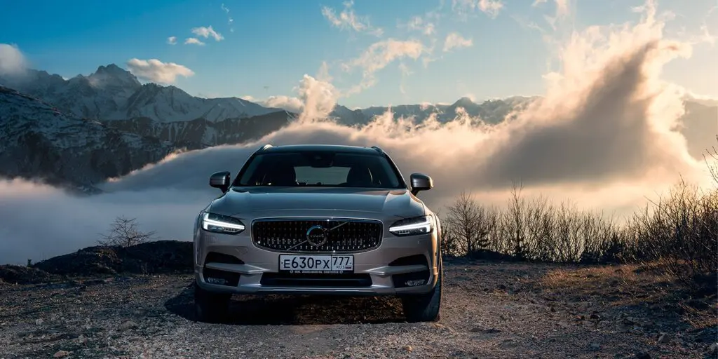 Тест-драйв Volvo V90 Cross Country