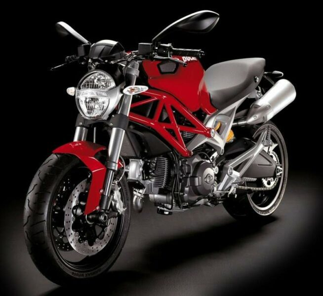 Ducati Monster 696 Quái vật 696