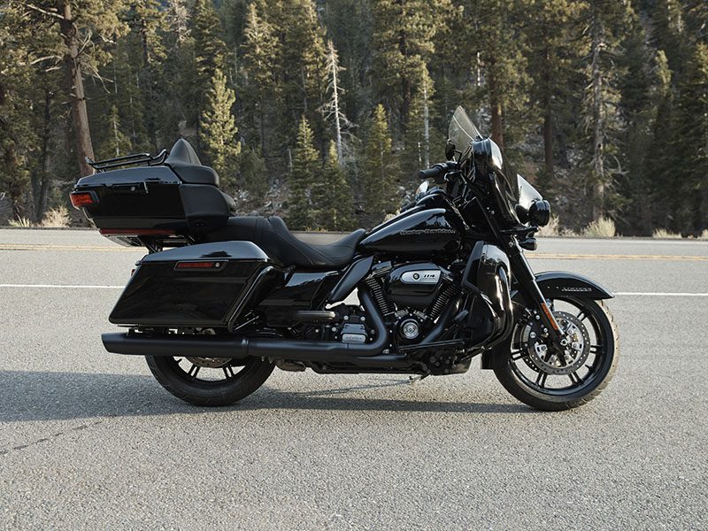 Harley-Davidson Touring Ultra限量版FLHTK Touring Ultra限量版生动黑色