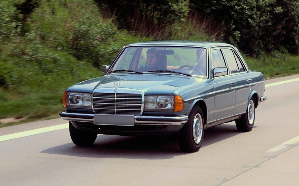 Test drive Mercedes from "Berezka" of the legendary W123