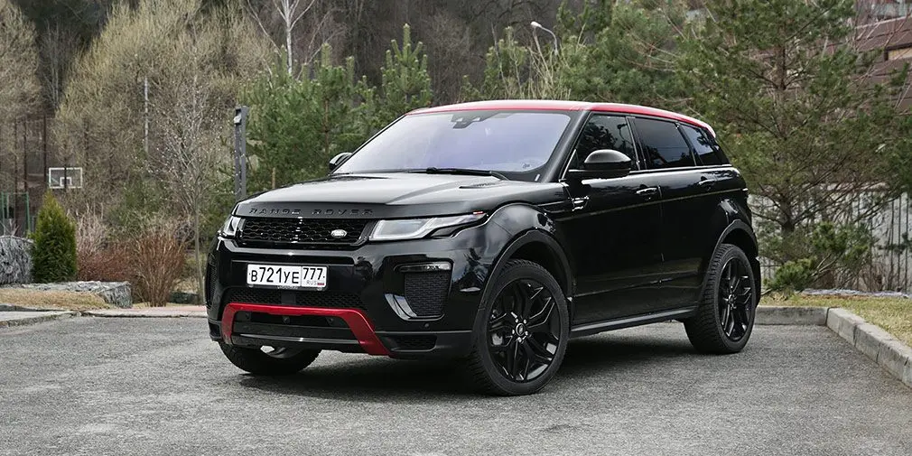 Тест-драйв Range Rover Evoque против Infiniti QX30