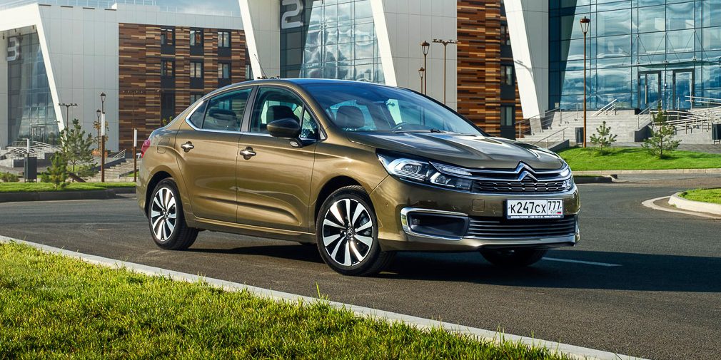 Test drive of the updated Citroen C4