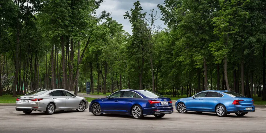 Тест-драй Lexus ES против Volvo S90 и Audi A6